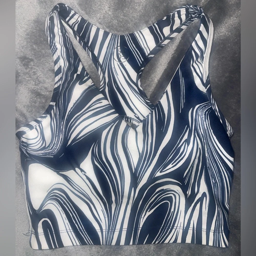 Swirled Workout Set - Picture 3 of 7